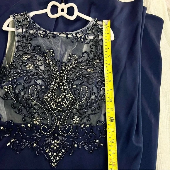 Sumptuous Navy Blue Embellished Evening Gown size 0 - Picture 11 of 16